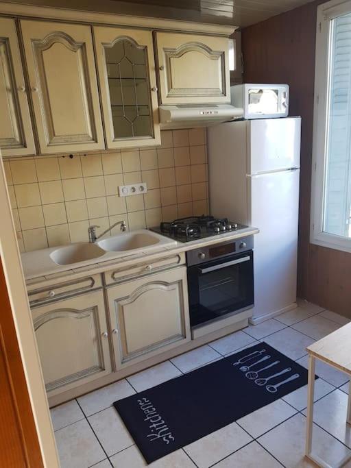 Superbe Appartement En Residence Prive Avec Un Parking Prive 雄济耶 外观 照片